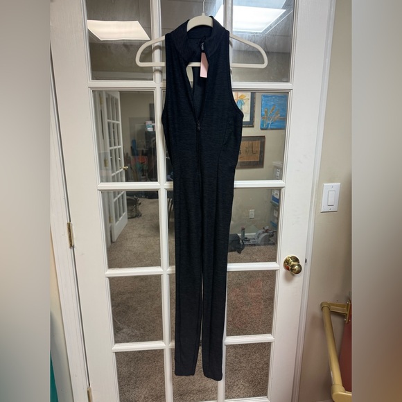 VICTORIA'S SECRET Marled Essential Catsuit Small Brand New - Picture 1 of 5